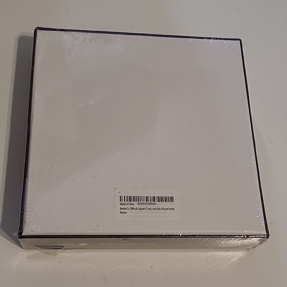 NEW ROUND PUZZLE PLANET EARTH 500 PIECES SEALED IN BOX ( NWT) - Picture 3 of 3